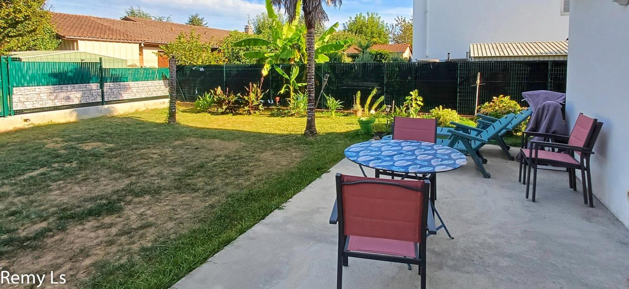 Joli Appartement Villeneuve-sur-Lot Bagian luar foto